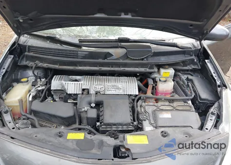 2013 Toyota Prius V Five z USA, uszkodzony, nr VIN JTDZN3EU1D3287570